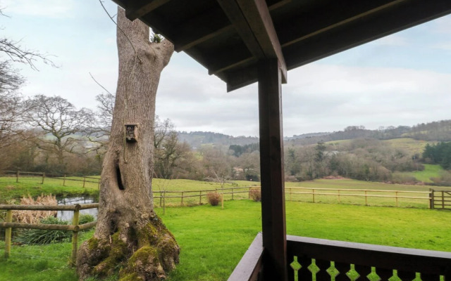 The Ash Lodge