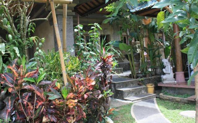 Budi Guesthouse