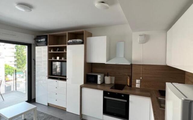 logement tout équipée Menton centre 500 m des plages