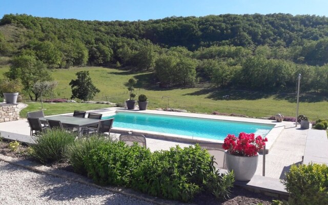 Gite la Roche - Le Domaine des Terres Blanches