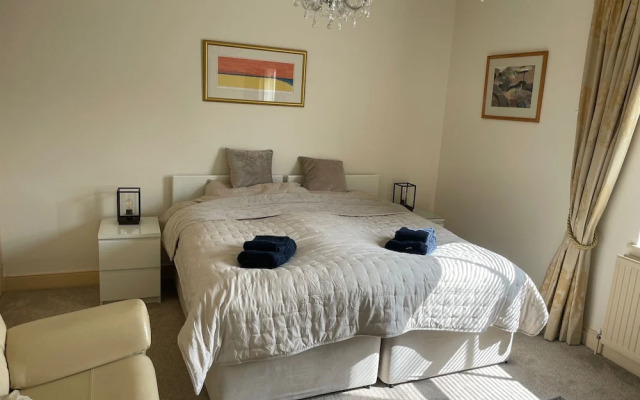 Comfy 1Bd Retreat In The Heart Of Alderley Edge
