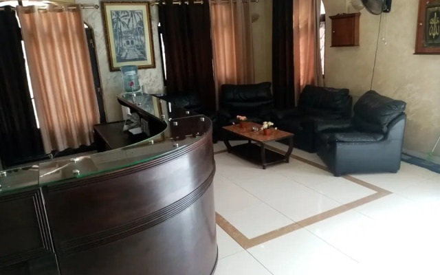 Alkarwan Hotel