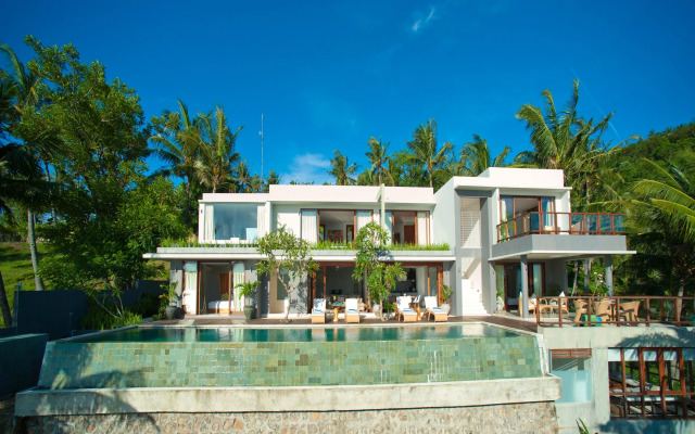 Malimbu Cliff Villa