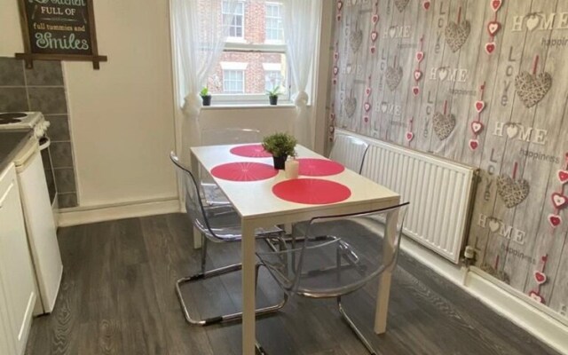 Liverpool City Stays - City Centre Apartment
