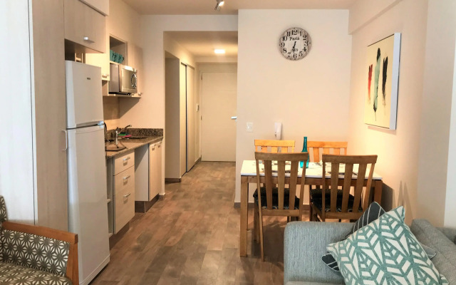 Urbana Suites & Studios 440
