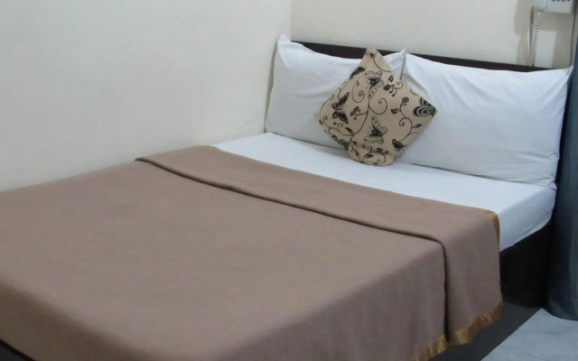 Oyster Plaza Hotel