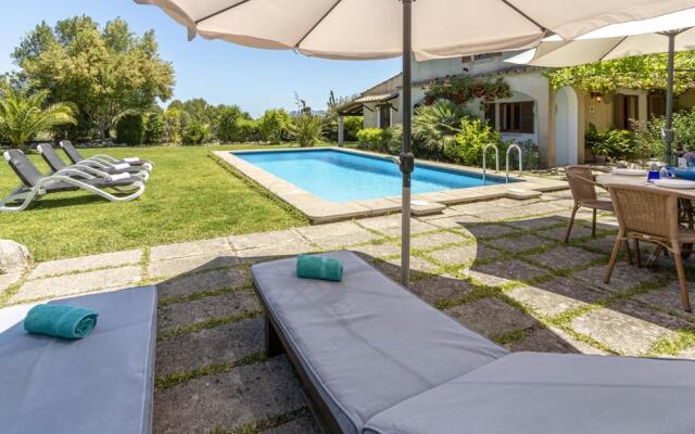 Villa - 2 Bedrooms with Pool and WiFi - 107924