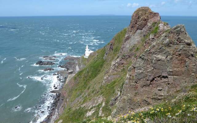 The Tack Room - a Comfy Cabin in North Devon
