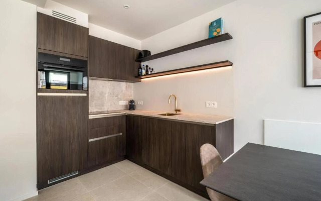 Fully renovated magnificent apt 50m from the beach