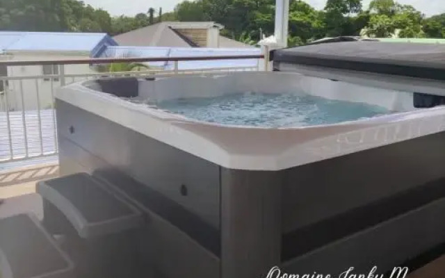 Bungalow Cannelle - Piscine et Jaccuzi