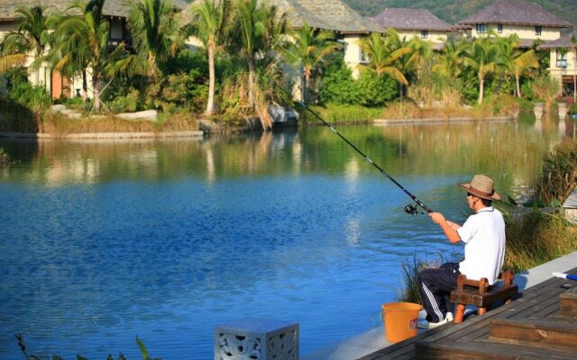 Yalong Bay Villas and Spa