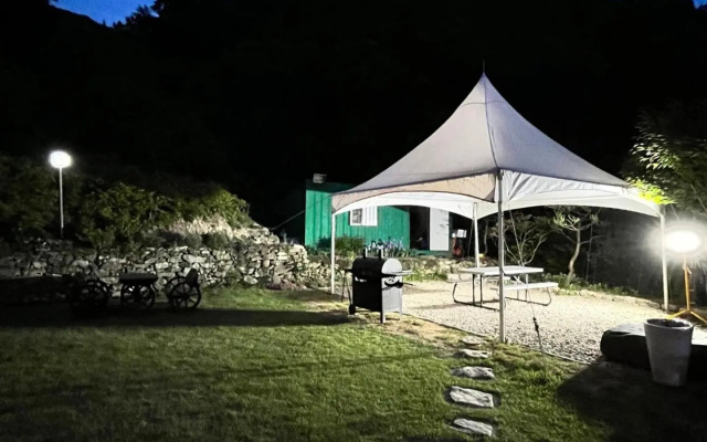 Wanju Hanok Pension Hyurim