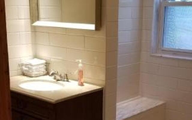 East Tawas Rustic Retreat