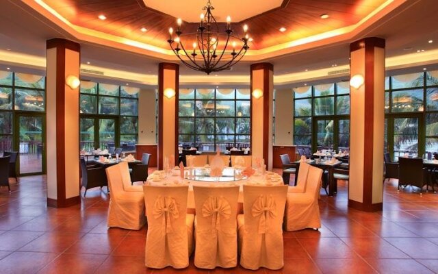Palm Beach Resort Yalong Bay Sanya
