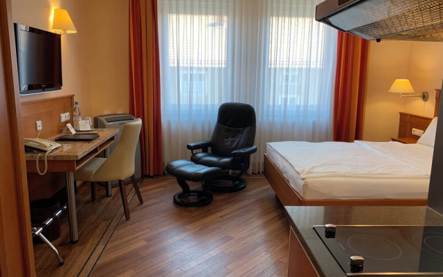 KRAL Suite Hotel & Serviced Apartment