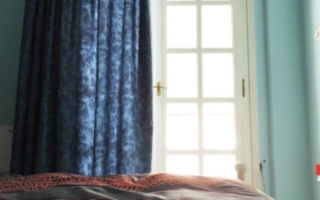 Spacious Apartment near Panormou subway st.
