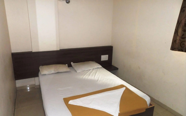 Hotel Cosmo Lodging