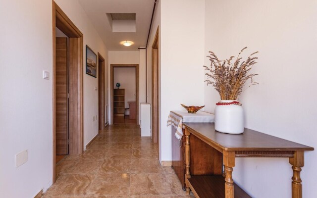 Stunning Apartment in Pula With Wifi and 2 Bedrooms