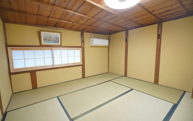 Uji Tea Inn