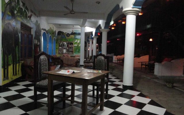 Deans Beach Hotel