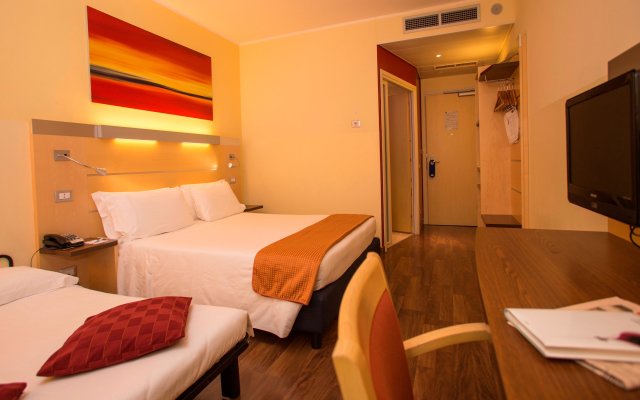 Holiday Inn Express Milan - Malpensa Airport, an IHG Hotel