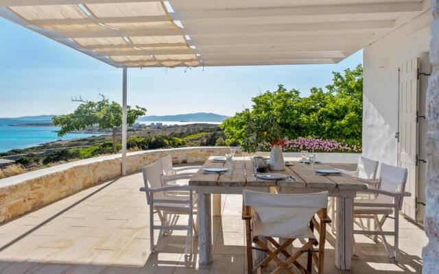Scenic Seaview villa at Faragas