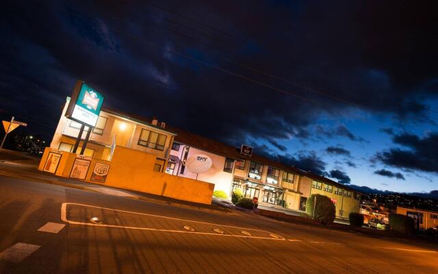 Black Buffalo Hotel