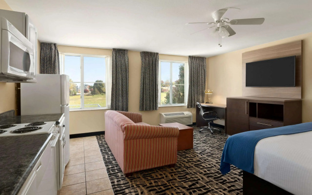 Baymont by Wyndham Ft. Leonard/Saint Robert