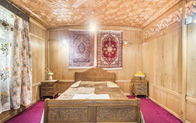 GuestHouser 1 BR Houseboat cefd