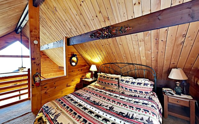 Chalet W Epic Mountain Views And Hot Tub 3 Bedroom Cabin