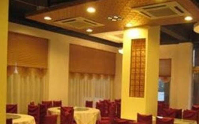 GreenTree Inn Jiangsu Suqian Sihong Renmin South Road Walking Street Express Hotel