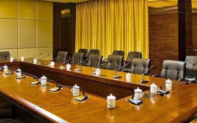 Yichang Golden Lion Hotel