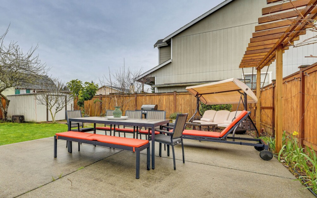 Patio Oasis! Contemporary Tacoma Hideout