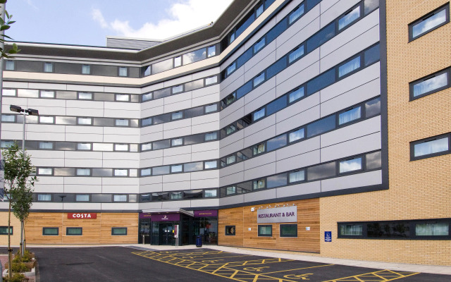 Premier Inn Manchester Airport – Freight Terminal