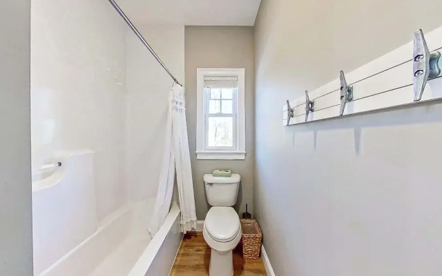 Maritime Meadows Charming Resort-style Home!