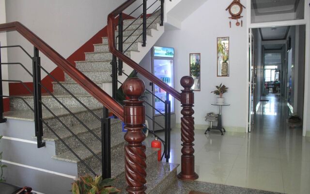 Mai Tra Hotel