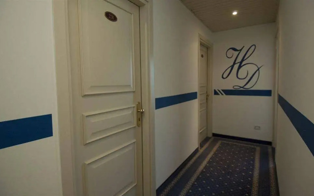 Hotel Dore