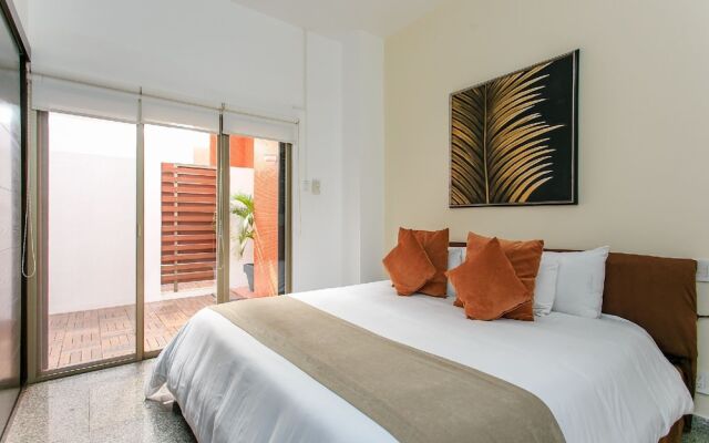 Infinito by Playa Moments