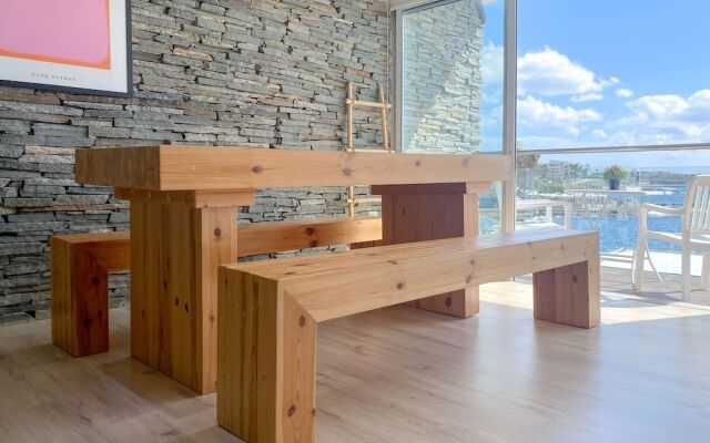 Phaedrus Living: Seaview Luxury Flat Athina Grenada