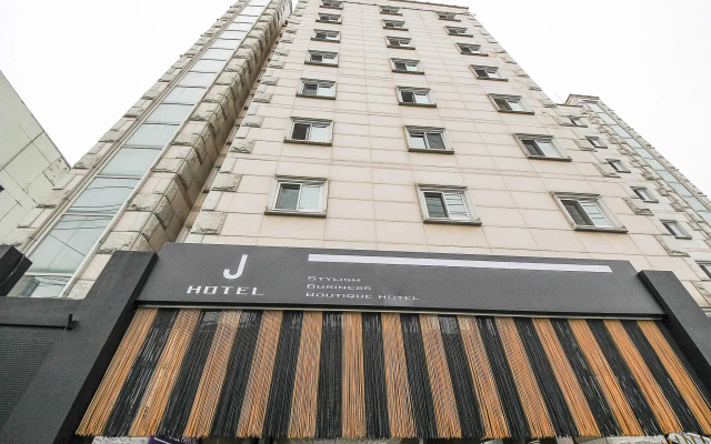 J Hotel Suwon