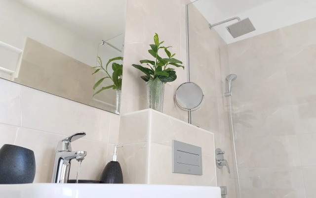 Refresh Boutique Apartments