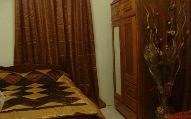 Noon'S Accommodation