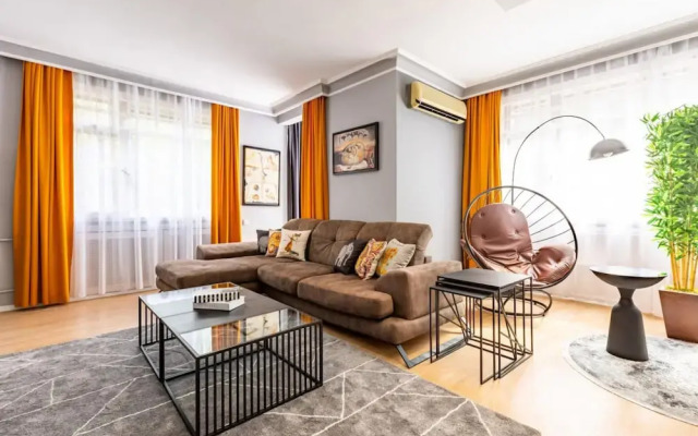 Spacious Apartment on Bagdat Street Kadikoy