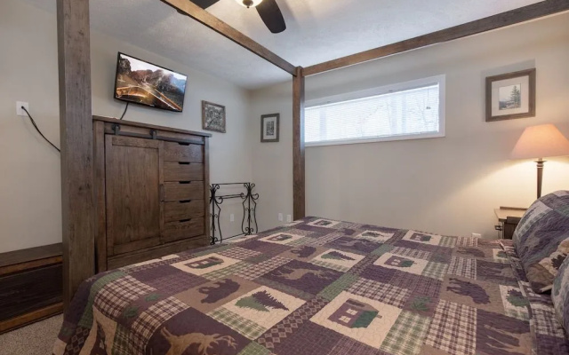 Kickback Kabin by Jackson Mountain Rentals
