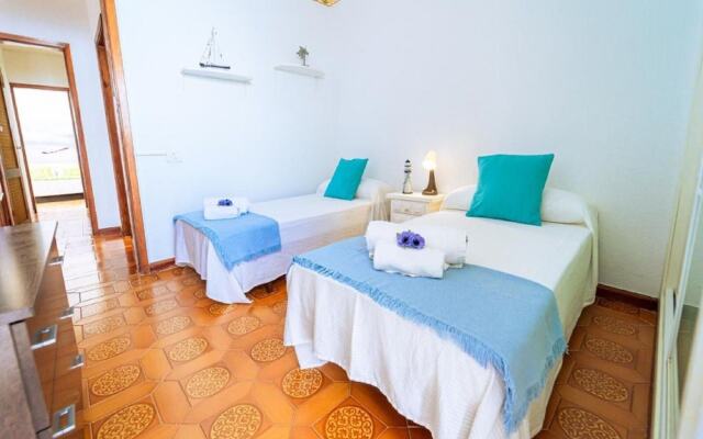 Belvilla by OYO Holiday Home in Arico El Nuevo