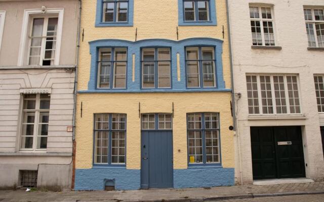 Cosy House near market