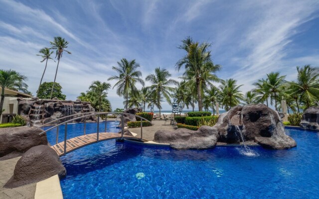 Condominio Diamante del Sol by CRHR