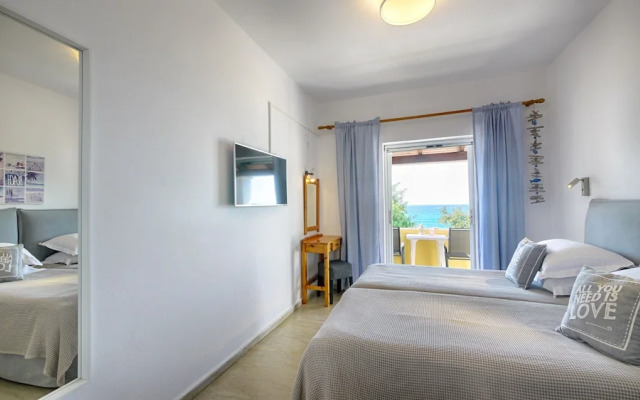 Vistonia Studio 5 Directly on the Beach With sea View
