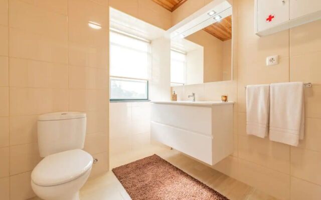 Villa Traditional, Pico by Izibookings