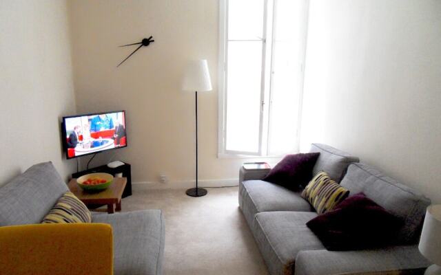 1 bed flat off Royal Mile